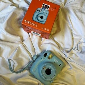 Polaroid camera | Instax Mini 11